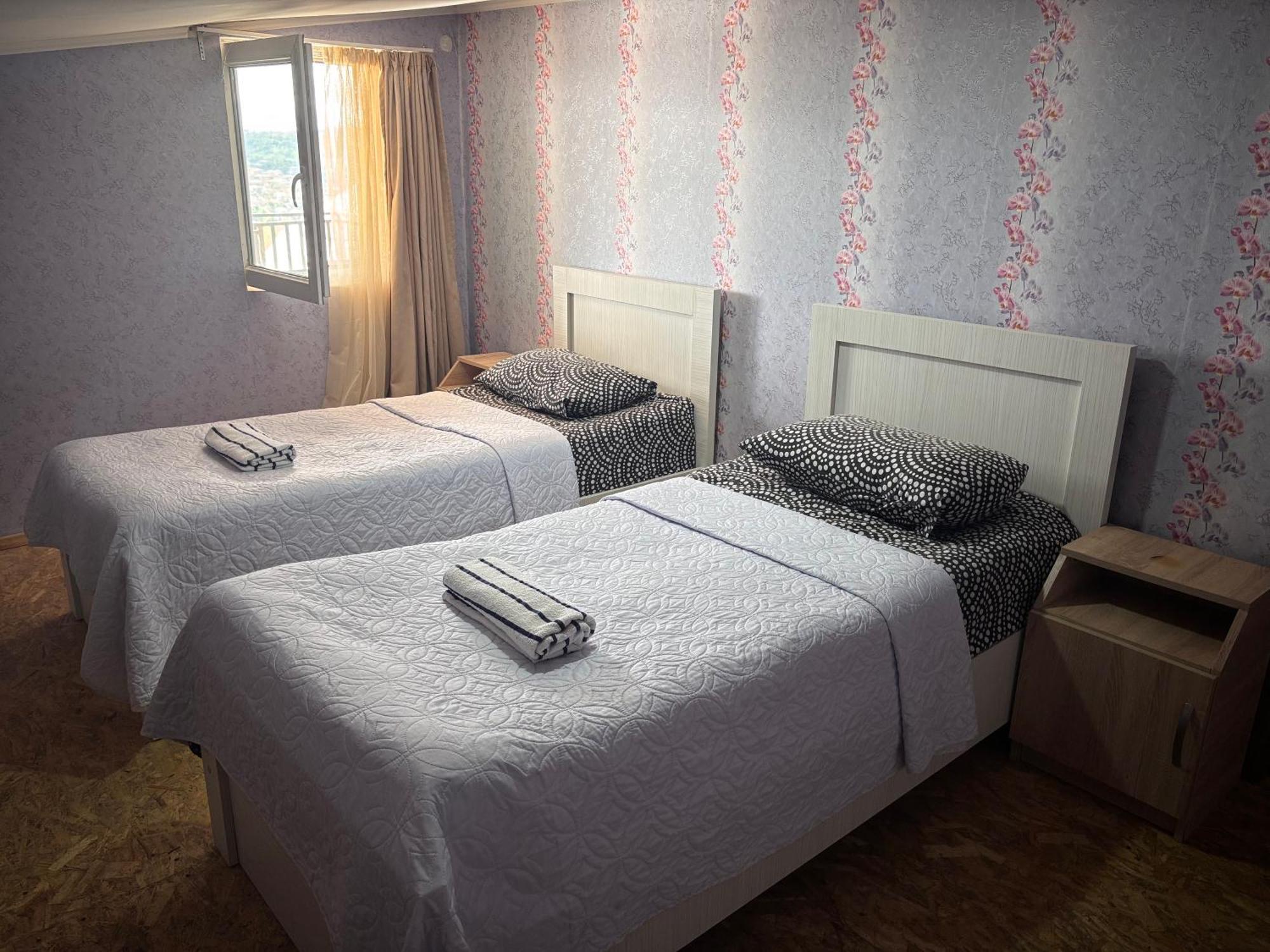 Guest House Katerina Koetaisi Buitenkant foto